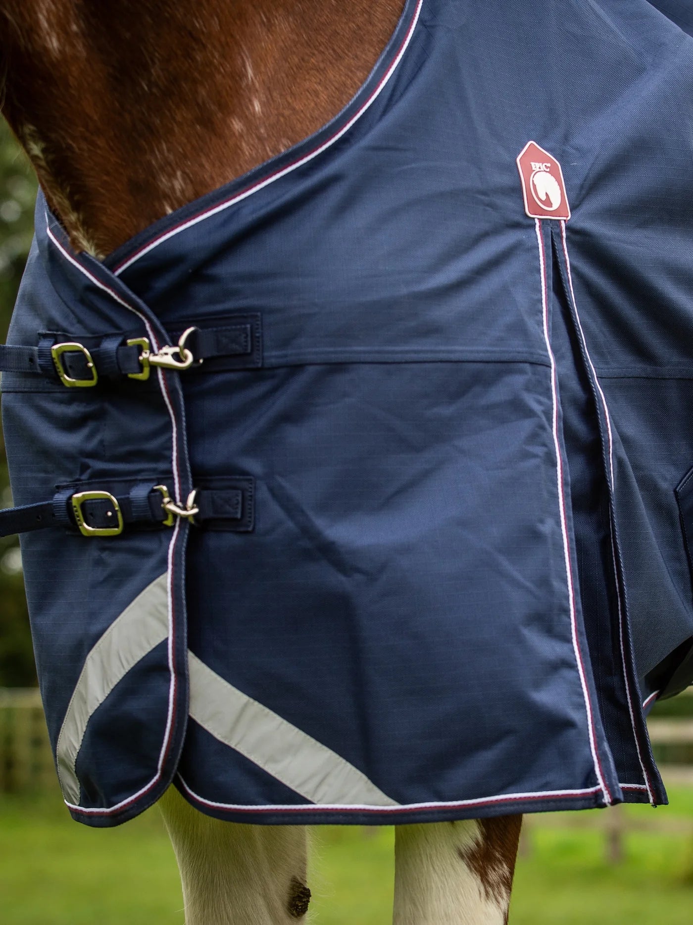 Epic Essential 40g Turnout Rug - Broad Fit